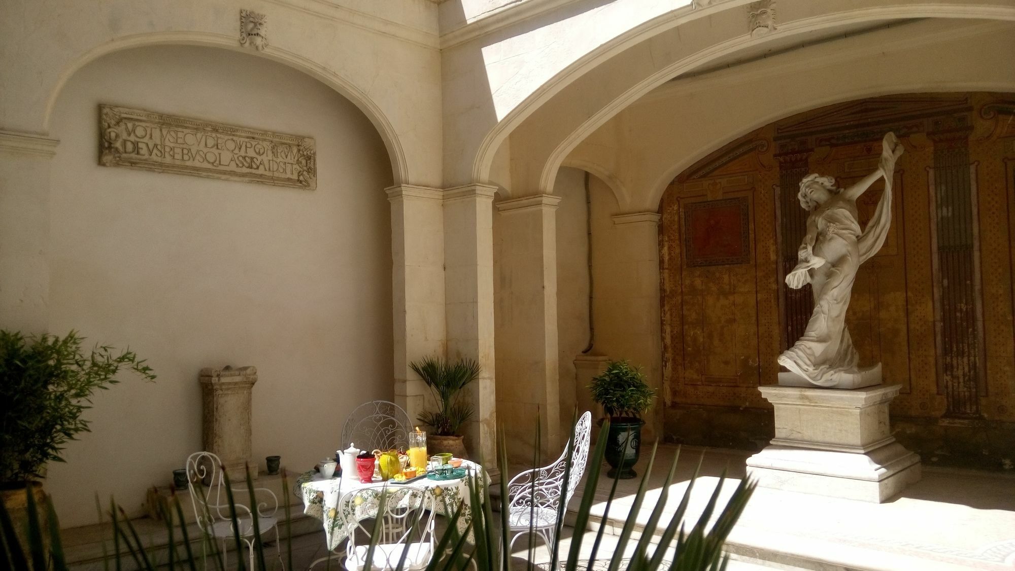 Bed and Breakfast Palais de Luppé Arlés Exterior foto
